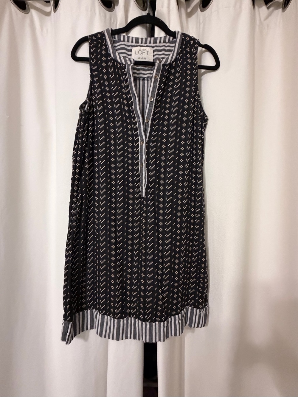 Ann Taylor LOFT Lounge Black & White Sleeveless Printed Shift Dress 100% Cotton